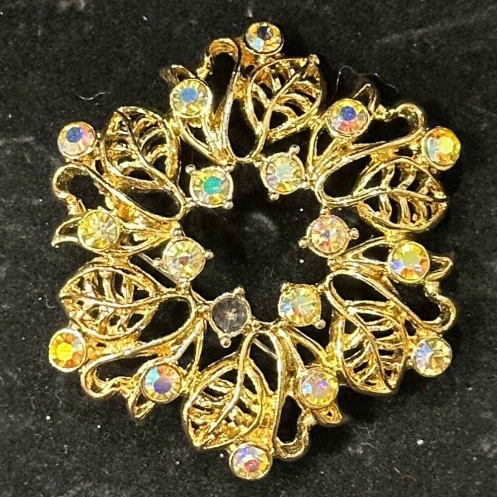 Vintage - Iridescent Aurora Borealis Rhinestone brooch